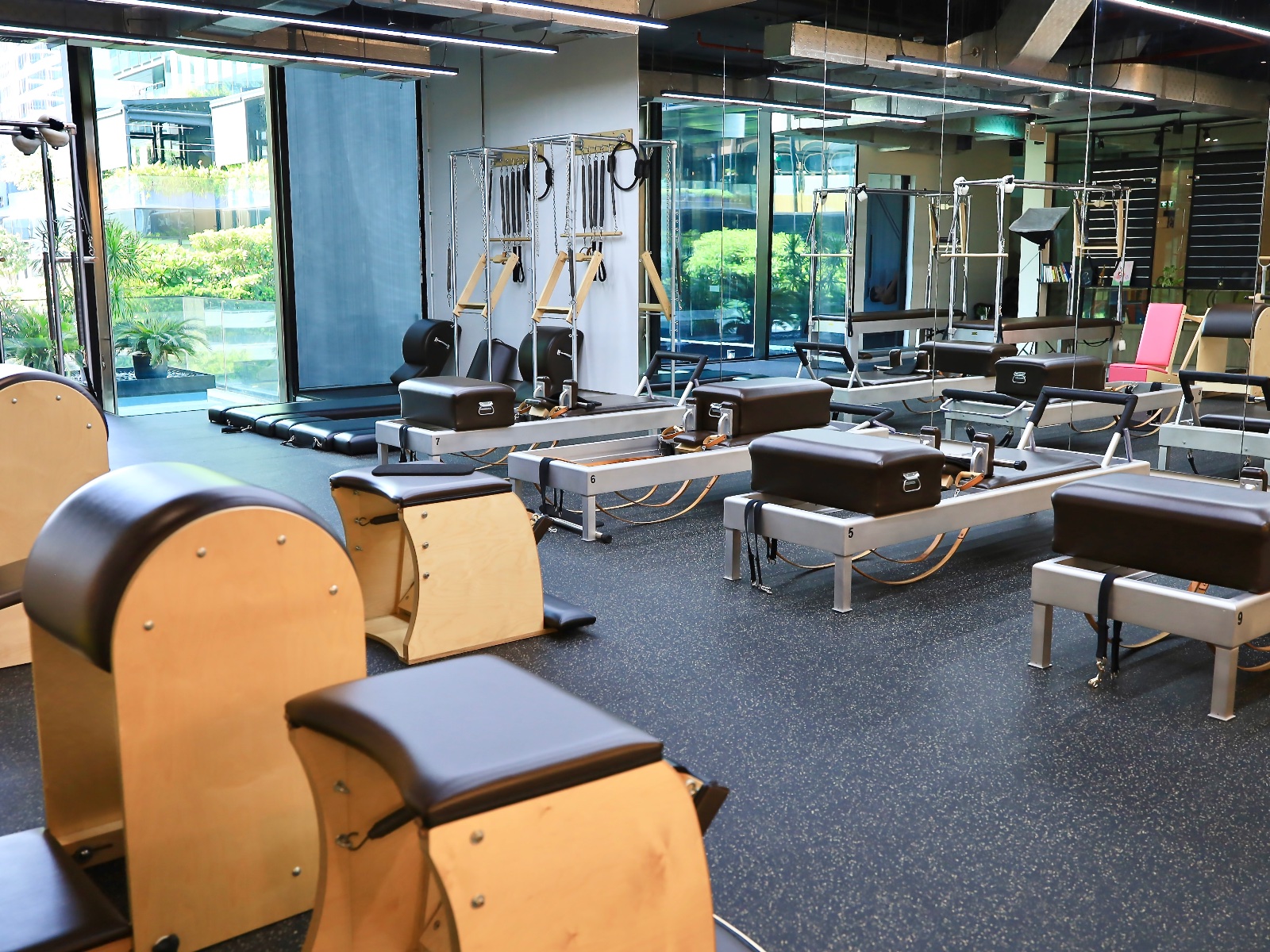 RM58 studio — full Gratz apparatus suite in Sathorn-Nonsi, Bangkok